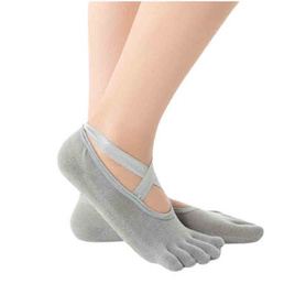 Abloom ถุงเท้าโยคะ แยกนิ้ว มีปุ่มกันลื่น แบบปิดนิ้วเท้า Non-Slip Yoga Socks 1 คู่ - Abloom, ฟิตเนสและเครื่องออกกำลังกาย