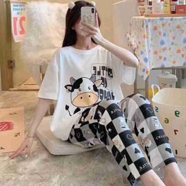 Bra Studio ชุดนอนเสื้อแขนสั้นพร้อมกางเกงขายาว ลายน้องวัวตัวใหญ่ - Bra Studio, ชุดนอน
