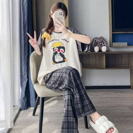 Bra Studio ชุดนอนเสื้อแขนสั้นพร้อมกางเกงขายาว ลายแพนกวิน - Bra Studio, ชุดนอน