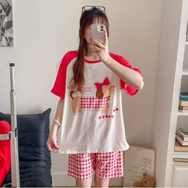 Bra Studio ชุดนอนเสื้อแขนสั้นพร้อมกางเกงขาสั้น ลายน้องหมาดัชชุน สีแดง - Bra Studio, ชุดนอน