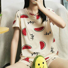 Day2Nite ชุดนอนเสื้อแขนสั้นพร้อมกางเกงขาสั้น ลายแตงโม - Day2Nite, ชุดนอน