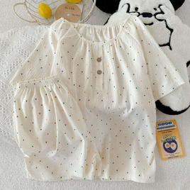 Forever25 ชุดนอนผู้หญิงคอกลม เสื้อแขนสั้นพร้อมกางเกงขาสั้น ลายครีมจุด - Forever25