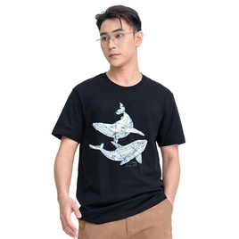 GALLOP เสื้อยืดผ้าคอตตอนพิมพ์ลาย Graphic Tee รุ่น GT9159 - GALLOP1959, แฟชั่นผู้ชาย