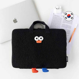 ROPAMODA กระเป๋าใส่โน้ตบุ๊คขนปุย Brunch Brother 15-inch Pom-Pom Booklet Wide Laptop Pouch - ROPAMODA, อุปกรณ์เครื่องเขียน