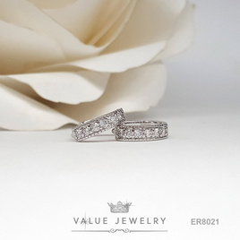 ValueJewelry ต่างหูห่วง ฝังคริสตัลแท้เพชรกลม ขนาดพอเหมาะ ER8021 - ValueJewelry, ValueJewelry