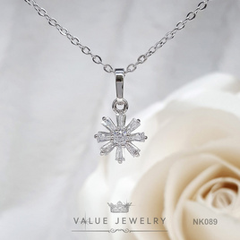 ValueJewelry สร้อยคอพร้อมจี้ ฝังคริสตัลเอมเมอรัล  ลายดอกไม้  ขนาดเล็ก NK089 - ValueJewelry, เครื่องประดับผู้หญิง