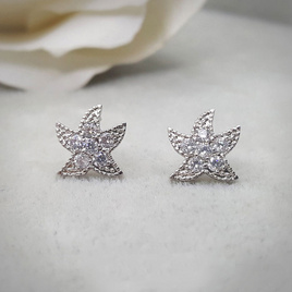 ValueJewelryต่างหูแบบแป้น ฝังคริสตัลแท้ ลายปลาดาว Star Fish ขนาดเล็ก ER0286 - ValueJewelry, ต่างหู