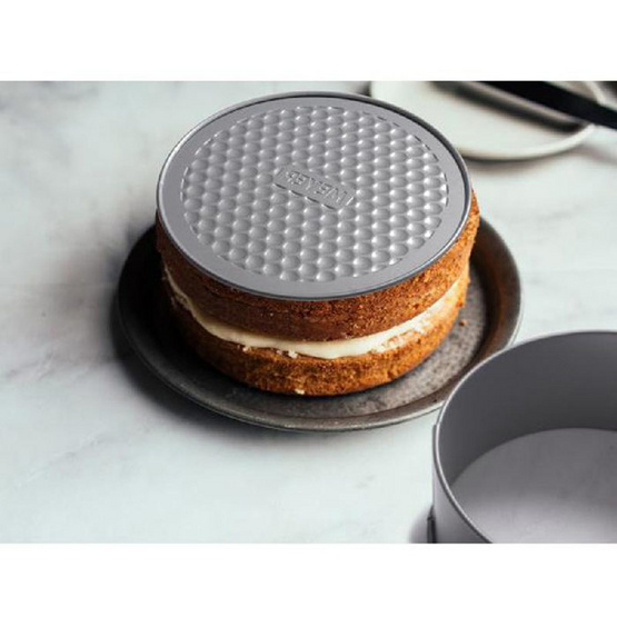 Meyer BakeMaster แม่พิมพ์เค้กทรงกลม แบบถอดฐานได้ ขนาด 20 ซม. Loose Base Cake Tin (47339-C)