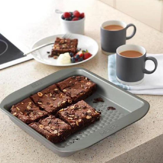 Meyer BakeMaster ถาดอบเค้กทรงสี่เหลี่ยม ขนาด 23 ซม. Square Cake Pan (47340-C)