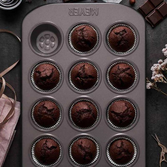 Meyer BakeMaster ถาดอบมัฟฟินขนาดเล็ก 12 ถ้วย Mini Muffin Pan (47341-C)