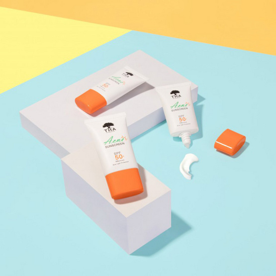 Tha By Nongchat ครีมกันแดด Acne Sunscreen SPF50+ PA++++ 15 กรัม