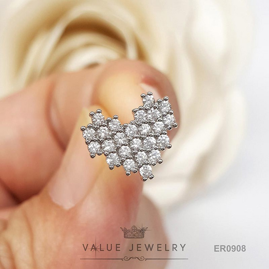 ValueJewelry ต่างหูแป้น ฝังคริสตัลละเอียด ลายหัวใจ Heart ขนาดพอเหมาะ ตุ้มหู เครื่องประดับ ER0908