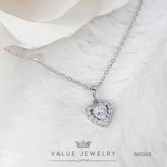 ValueJewelry สร้อยคอพร้อมจี้ ฝังคริสตัลแท้ ลายหัวใจ ขนาดกลาง สร้อย สร้อยคอ เครื่องประดับ NK065