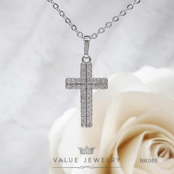 ValueJewelry สร้อยคอพร้อมจี้ ฝังคริสตัลละเอียด สองแถว ลาย ไม้กางเขน  ขนาดพอเหมาะ NK066