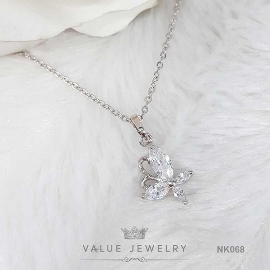 ValueJewelry สร้อยคอพร้อมจี้ ประดับคริสตัลทรงมาคี ลายผีเสื้อ  ขนาดพอเหมาะ  NK068