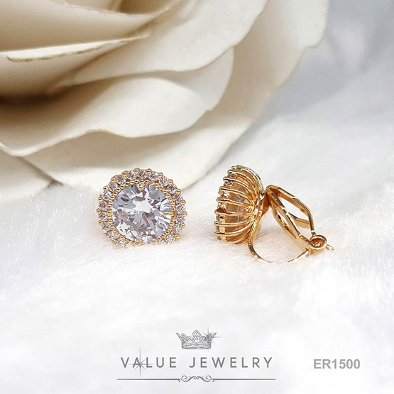 ValueJewelry ต่างหูแบบหนีบ คริสตัลเพชรกลม เพชรล้อมเพชร สีทอง ขนาดพอเหมาะER1500