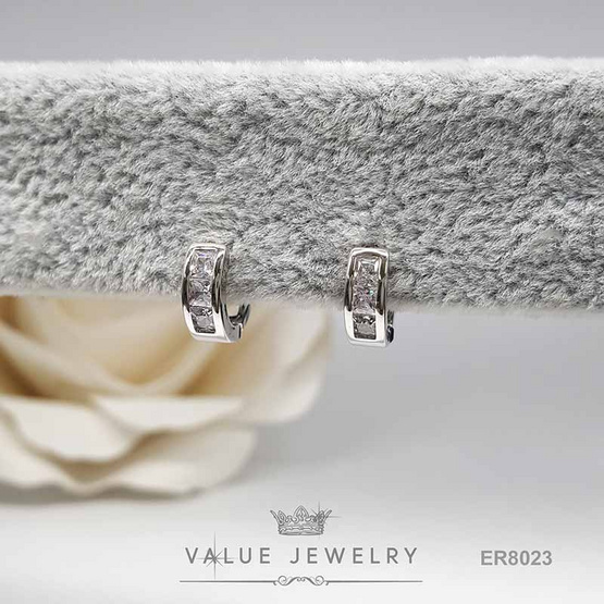 ValueJewelry ต่างหูห่วง ฝังคริสตัลเพชรปริ้นเซสเรียง ขนาดวงเล็ก ER8023