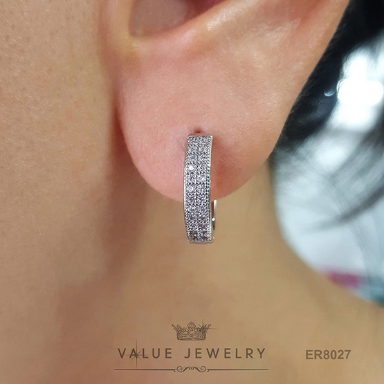 ValueJewelry ต่างหูห่วง ฝังคริสตัลละเอียด เรียง2แถว ขนาดวงพอเหมาะ  ตุ้มหู เครื่องประดับ ER8027