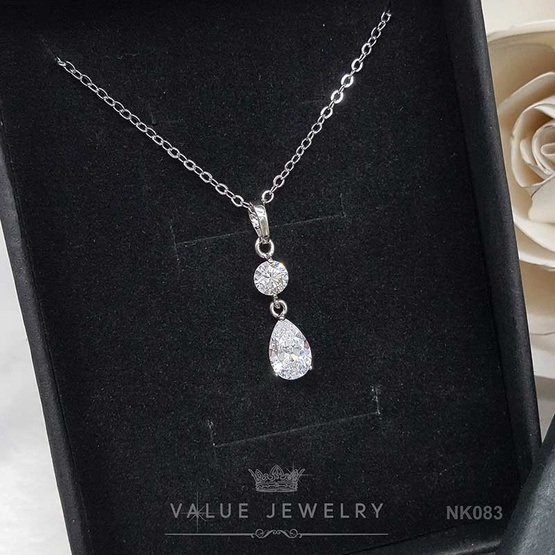 ValueJewelry สร้อยคอพร้อมจี้ ประดับคริสตัลเม็ดกลม ติ้งเพชรหยดน้ำ ขนาดพอเหมาะ NK083