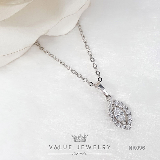 ValueJewelry สร้อยคอพร้อมจี้ ประดับคริสตัล ทรงเพชรมาคี ล้อมเพชรละเอียด ขนาดเล็ก  NK096