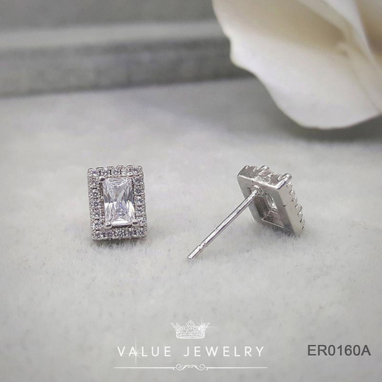 ValueJewelry ต่างหูแป้น ประดับคริสตัลทรงเพชรเอมเมอรัลล้อมเพชรละเอียด ขนาดเล็ก  ER0160