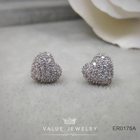 ValueJewelry ต่างหูแป้น ลายหัวใจ Heart ฝังคริสตัลแท้ ขนาดพอเหมาะ ตุ้มหู เครื่องประดับ ER0175