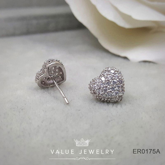 ValueJewelry ต่างหูแป้น ลายหัวใจ Heart ฝังคริสตัลแท้ ขนาดพอเหมาะ ตุ้มหู เครื่องประดับ ER0175