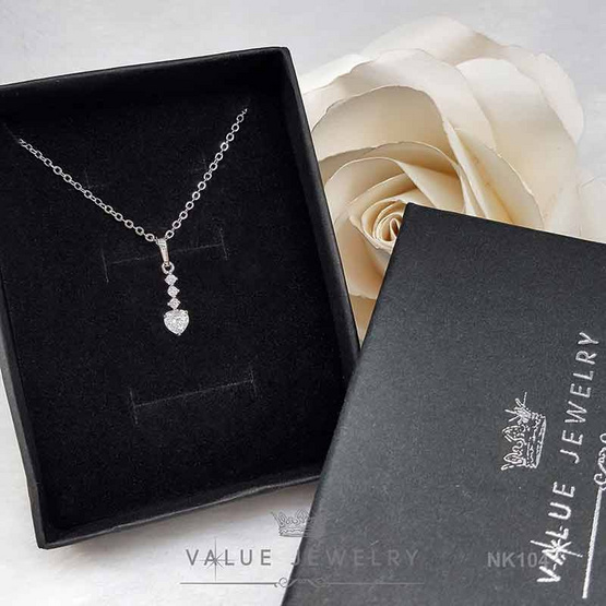 ValueJewelry สร้อยคอพร้อมจี้ ประดับคริสตัลเพชรรูปหัวใจ เพชรกลมเรียง ขนาดเล็ก NK104