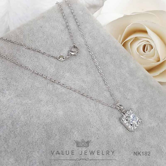 ValueJewelry สร้อยคอประดับจี้คริสตัล ฝังเพชรรอบทรงสี่เหลี่ยมเหมือนเพชรแท้ NK182