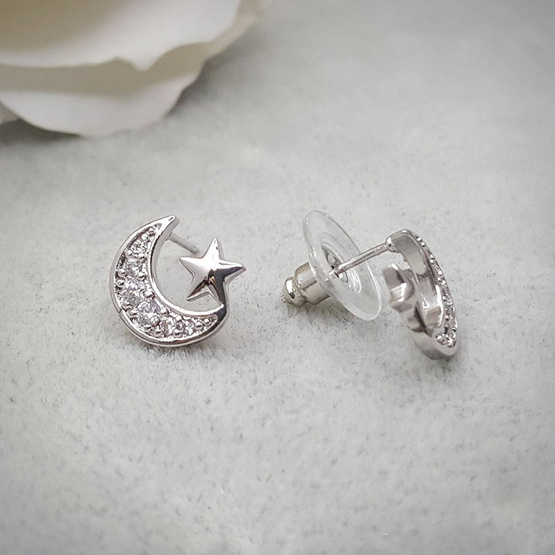 ValueJewelry ต่างหูแบบแป้น ฝังคริสตัลแท้ ลาย ดาว พระจันทร์ Star & Moon ขนาดเล็ก ER0287