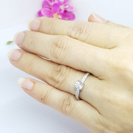 Memorine Jewelry แหวนเงินแท้ 925 ฝังเพชรสวิส(CZ) ONLR279 Memorine Jewelry แหวนเงินแท้ 925 ฝังเพชรสวิส(CZ) ONLR279