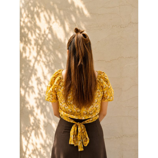 Fashion เสื้อครอปแขนตุ๊กตา สีเหลือง สวมใส่สบาย ไม่ร้อน