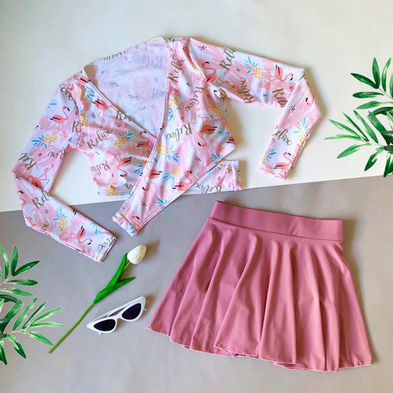 Alohaswimwear Bella set ชุดว่ายน้ำครอปแขนยาว ลายนกฟลามิงโก้ พร้อมกระโปรง