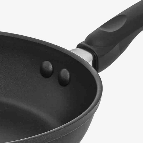 MEYER กระทะเคลือบทรงตื้น ขนาด 26 ซม. Skillet (18891-C)