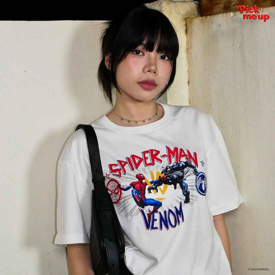 PickMeUp เสื้อยืดพิมพ์ลาย SPIDER-MAN VS VENOM สีดำ