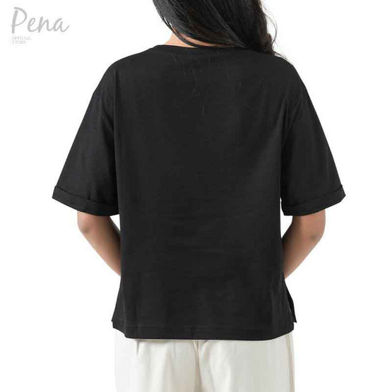 Pena house เสื้อยืดคอกลม สีพื้น ทรงครอป มีกระเป๋าหน้า รุ่น PSTS032401