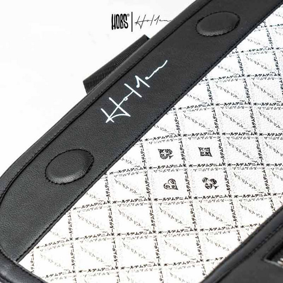 Hobs Holdem 12 นิ้ว สะพายข้างสีขาว Hobs Holdem 12 นิ้ว สะพายข้างสีขาว