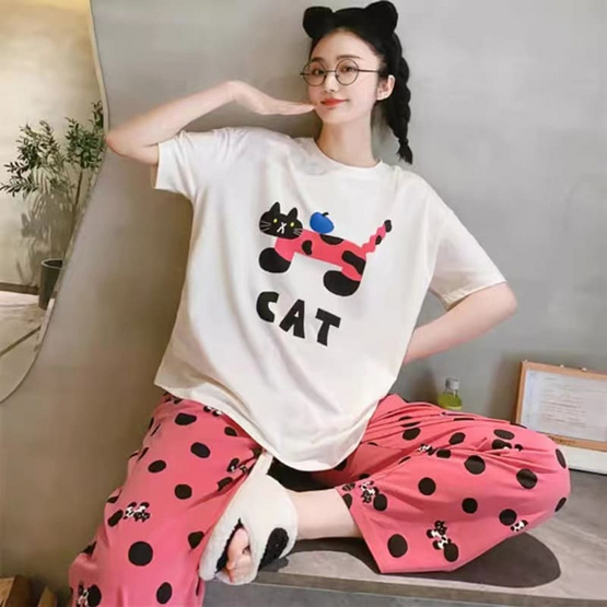 Bra Studio ชุดนอนเสื้อแขนสั้นพร้อมกางเกงขายาว ลายแมวลายจุด