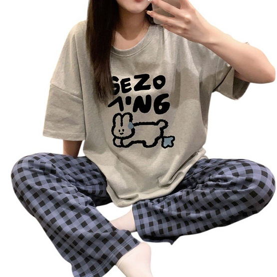 Bra Studio ชุดนอนเสื้อแขนสั้นพร้อมกางเกงขายาว ลายกระต่าย Sezo สเทา
