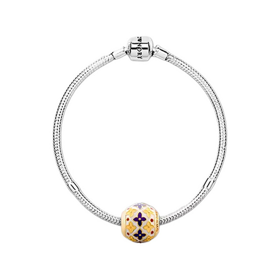 Ownory จี้ชาร์มลายกลีบดอกไม้เบญจรงค์ Thai Motif Charm รหัส 10006389 Ownory จี้ชาร์มลายกลีบดอกไม้เบญจรงค์ Thai Motif Charm รหัส 10006389