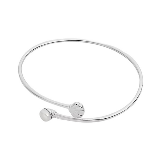 Ownory กำไลข้อมือรูปเปลือกหอยประดับมุกแท้ Shape of Pearl Bangle รหัส 10043325 Ownory กำไลข้อมือรูปเปลือกหอยประดับมุกแท้ Shape of Pearl Bangle รหัส 10043325