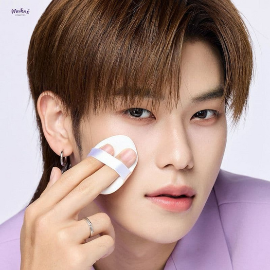 Makne คุชชั่น Aqua Glow Refreshing Serum Cushion 13 กรัม