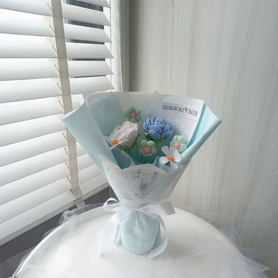 Bangkokflower MINI BOUQUET FOR MOM 1 ช่อดอกไม้ถักมินิเพื่อแม่ แบบที่ 1