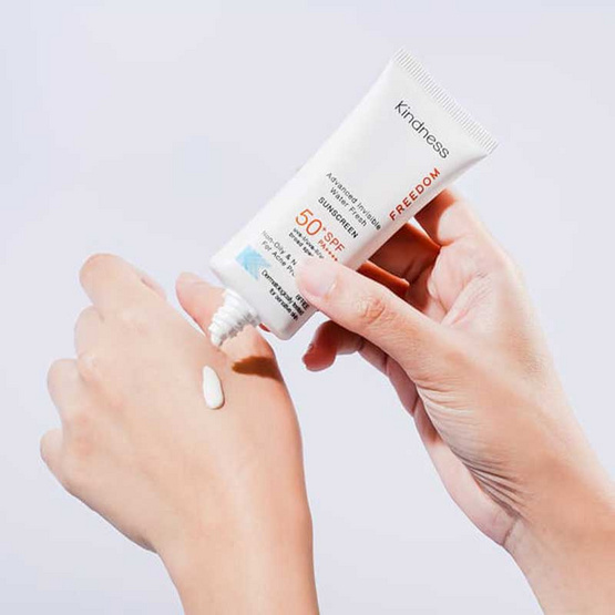 Kindness ครีมกันแดด Freedom Advanced Invisible Water Fresh Sunscreen SPF50+ PA++++ 30 มล. Kindness ครีมกันแดด Freedom Advanced Invisible Water Fresh Sunscreen SPF50+ PA++++ 30 มล.