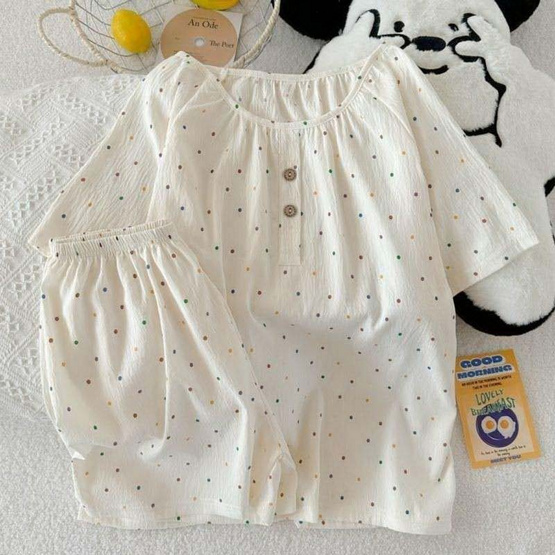 Forever25 ชุดนอนผู้หญิงคอกลม เสื้อแขนสั้นพร้อมกางเกงขาสั้น ลายครีมจุด