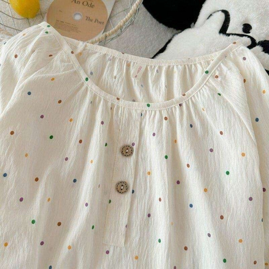 Forever25 ชุดนอนผู้หญิงคอกลม เสื้อแขนสั้นพร้อมกางเกงขาสั้น ลายครีมจุด