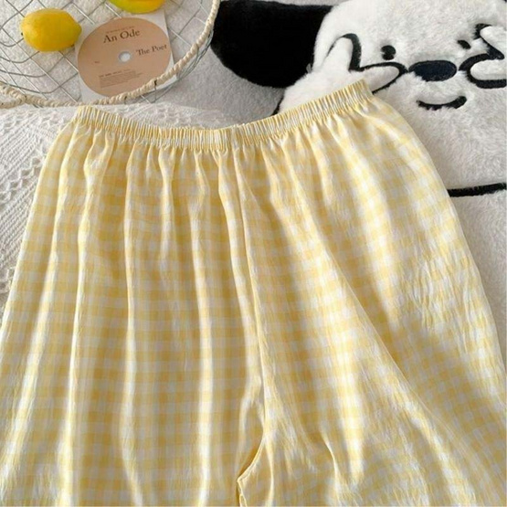 Forever25 ชุดนอนผู้หญิงคอกลม เสื้อแขนสั้นพร้อมกางเกงขาสั้น ลายเหลืองตาราง