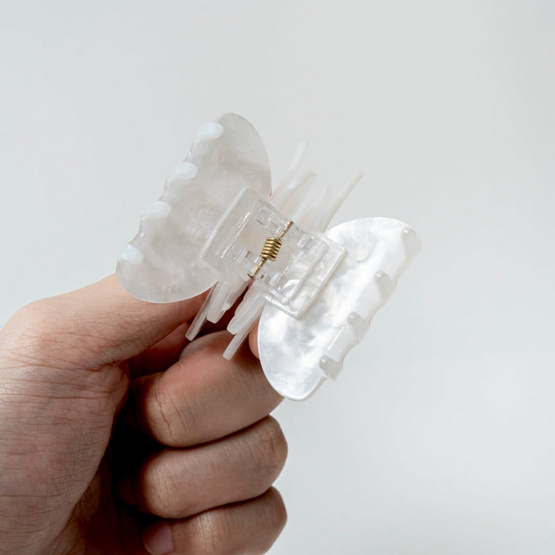 TITANIA Hair Clip กิ๊บหนีบผม สี Butterfly White Glow
