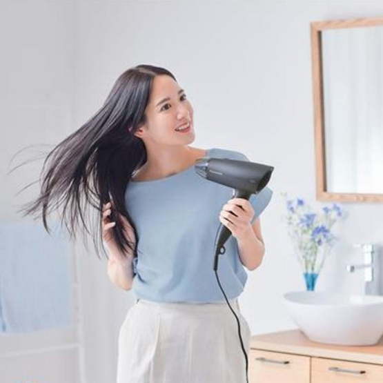 PANASONIC ไดร์เป่าผม 1800 วัตต์ รุ่น EH-ND37-KL