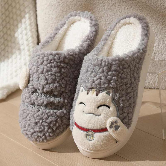 Fashion slippers รองเท้าใส่ในบ้าน ลายแมวกวัก PVC พื้นยางกันลื่น